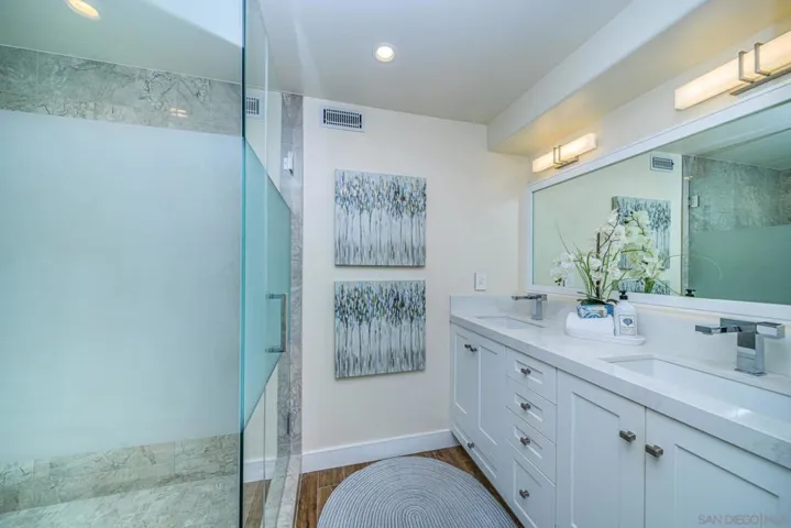 1508 Laurel Rd, Oceanside, California 92054