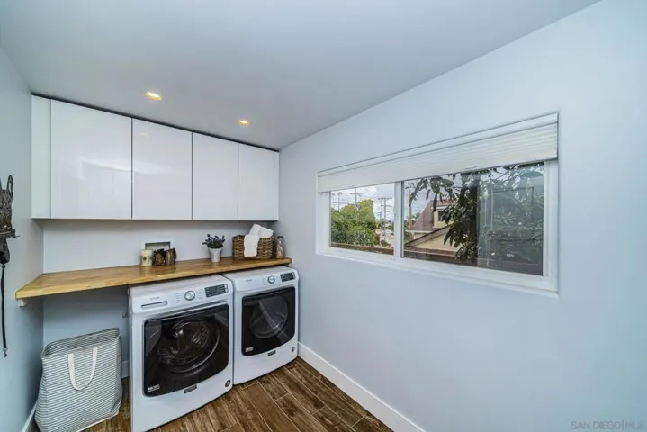 1508 Laurel Rd, Oceanside, California 92054
