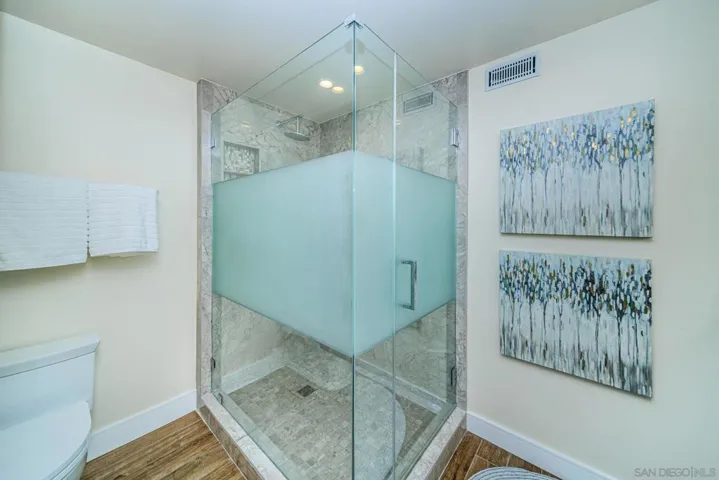 1508 Laurel Rd, Oceanside, California 92054