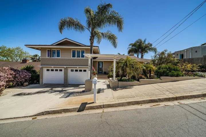 1508 Laurel Rd, Oceanside, California 92054
