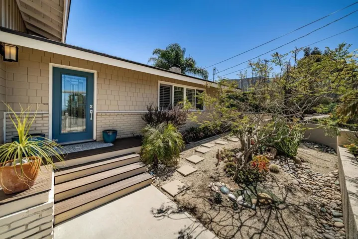 1508 Laurel Rd, Oceanside, California 92054