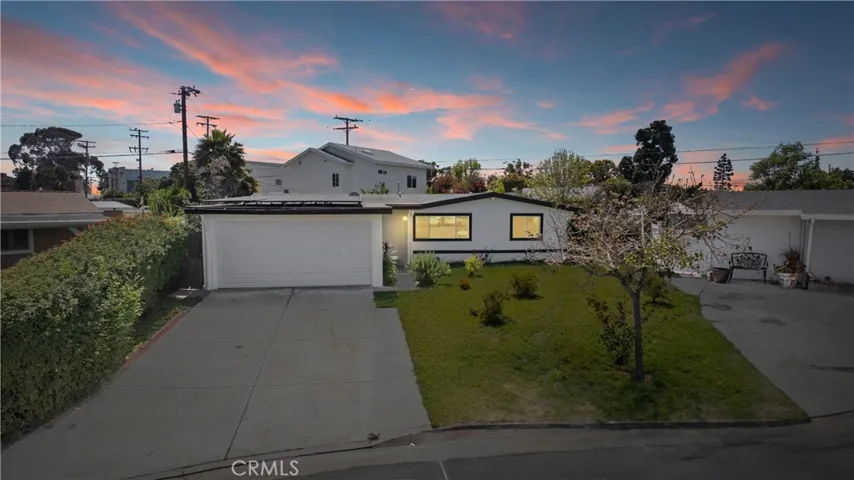 1929 Arnold Avenue, Costa Mesa, California 92627