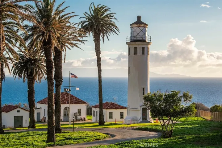 Light house - Surrounding Area
