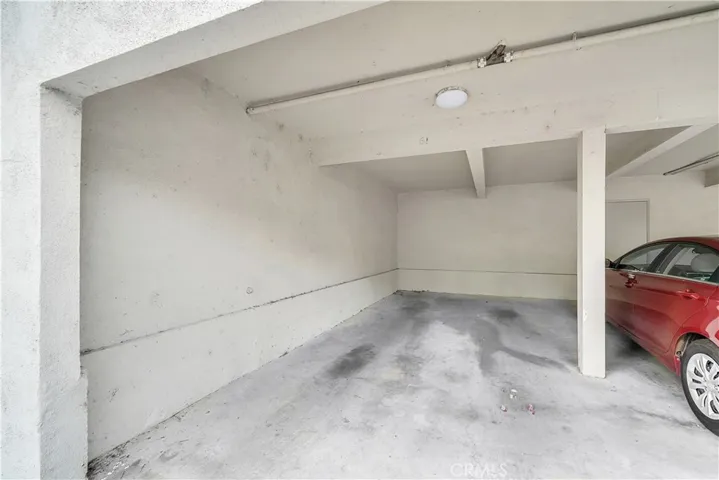 Single car detached carport
