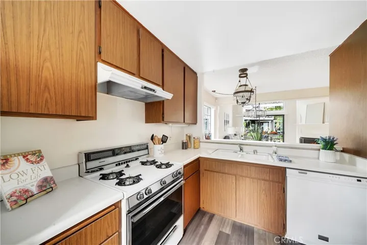 700 E Lake Drive 61, Orange, California 92866