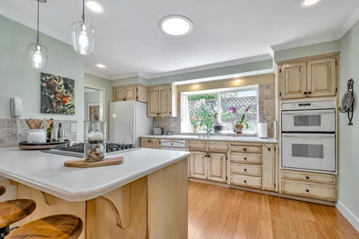 2035 Sequoia Drive, Santa Cruz, California 95065