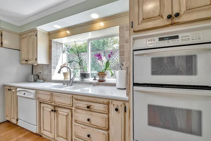 2035 Sequoia Drive, Santa Cruz, California 95065