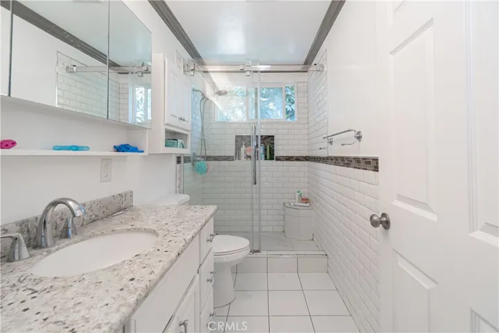 723 E 73rd St, Los Angeles, California 90001