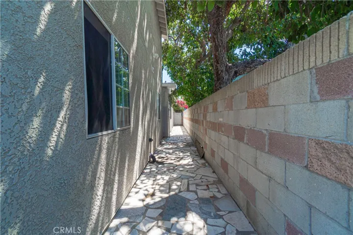 723 E 73rd St, Los Angeles, California 90001