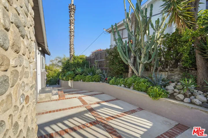 5148 O Sullivan Drive, Los Angeles, California 90032
