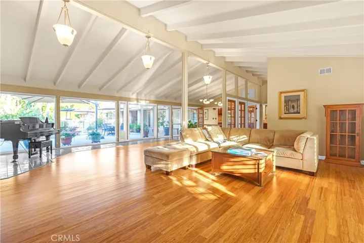 2244 Forbes Avenue, Claremont, California 91711