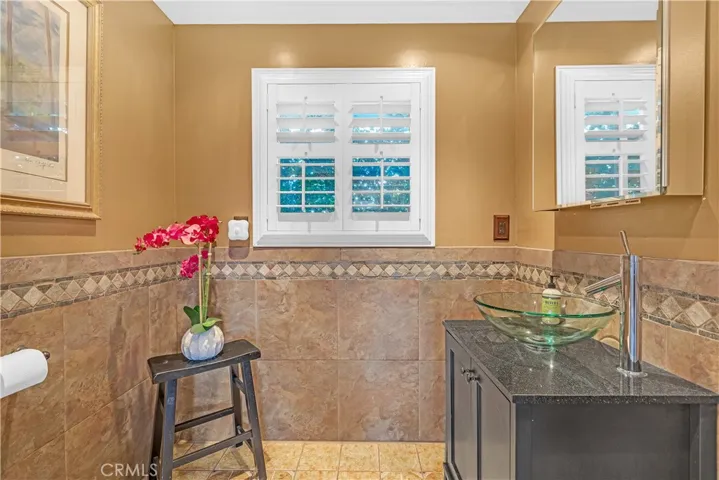 2244 Forbes Avenue, Claremont, California 91711