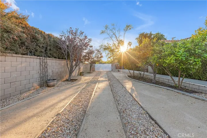 2244 Forbes Avenue, Claremont, California 91711