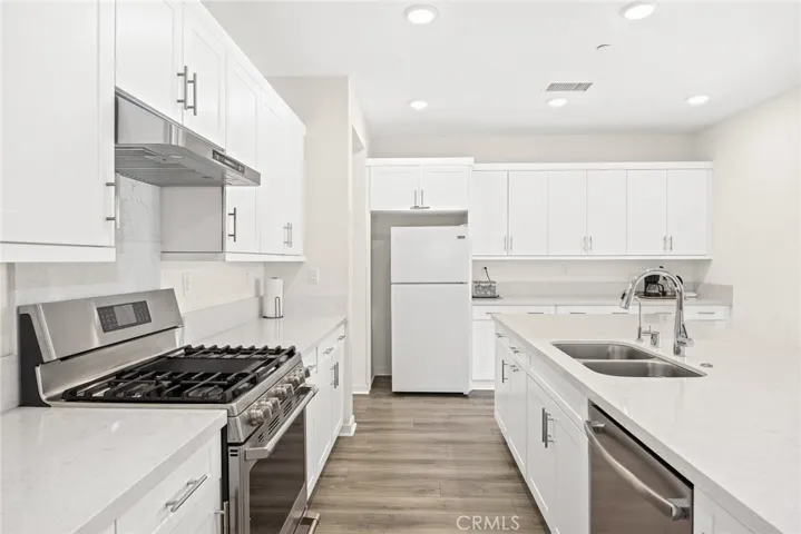 2680 E Penelope Lane, Ontario, California 91762