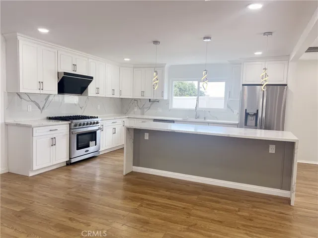 6925 Maycroft Drive, Rancho Palos Verdes, California 90275