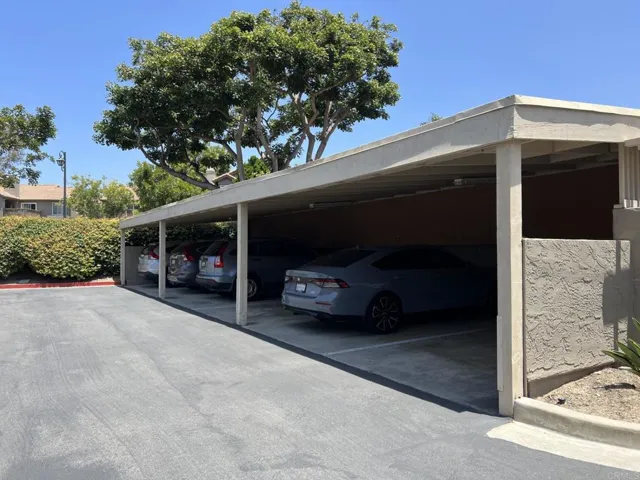 930 Via Mil Cumbres 14, Solana Beach, California 92075