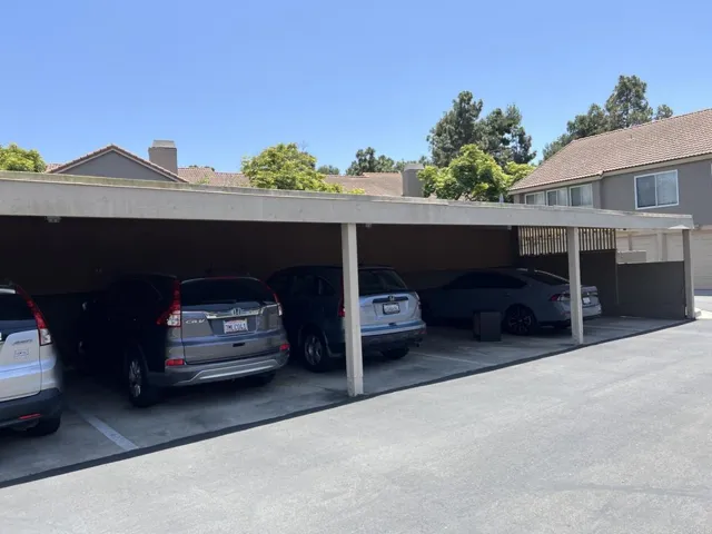 930 Via Mil Cumbres 14, Solana Beach, California 92075