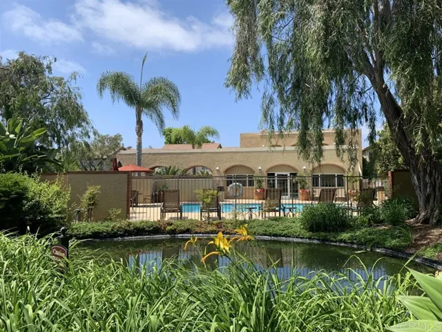 930 Via Mil Cumbres 14, Solana Beach, California 92075
