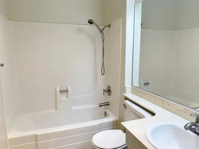 930 Via Mil Cumbres 14, Solana Beach, California 92075