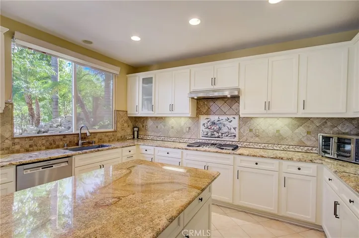 316 Canyon Crest Drive, Simi Valley, California 93065