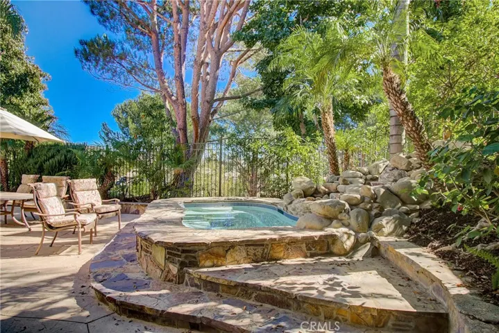 316 Canyon Crest Drive, Simi Valley, California 93065