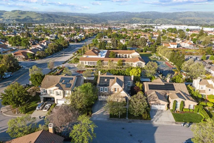18170 Shadowbrook Way, Morgan Hill, California 95037