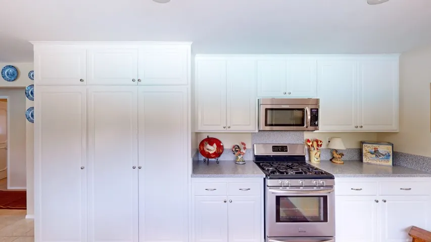 305 Eucalyptus Drive, Redlands, California 92373