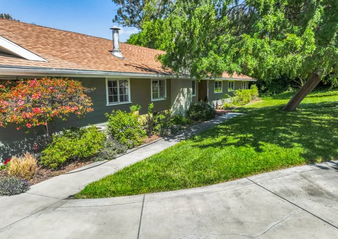 305 Eucalyptus Drive, Redlands, California 92373