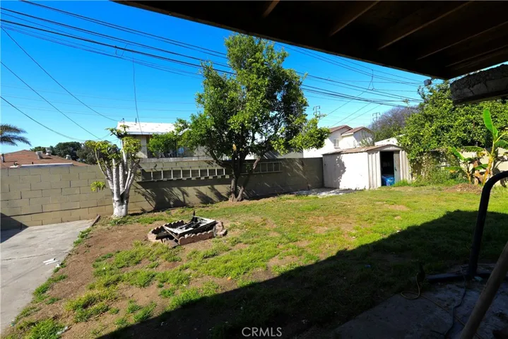 1623 E Albreda Street, Carson, California 90745