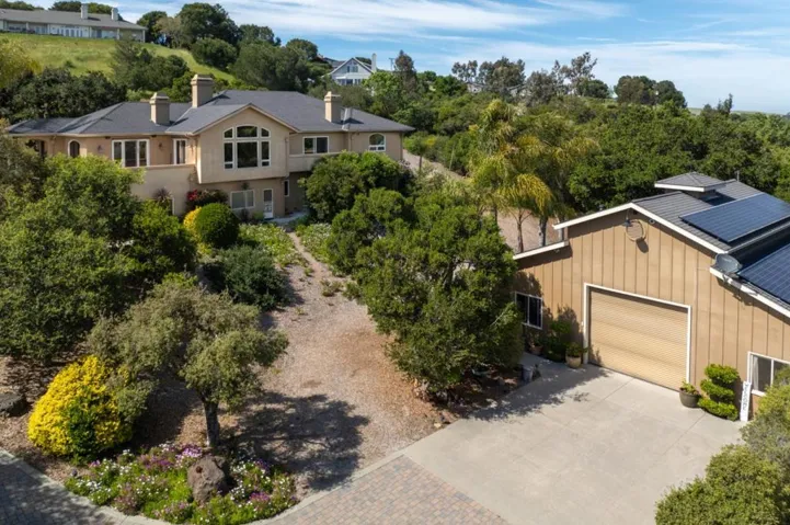 109 Corral De Tierra Road, Salinas, California 93908