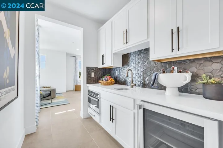 3017 Mosaic Way, Roseville, California 95747