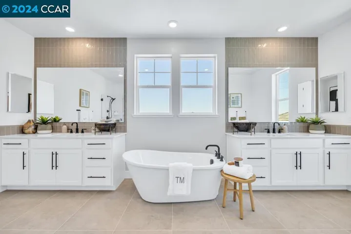 3017 Mosaic Way, Roseville, California 95747