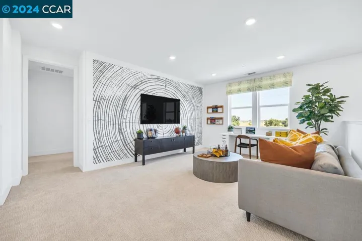 3017 Mosaic Way, Roseville, California 95747