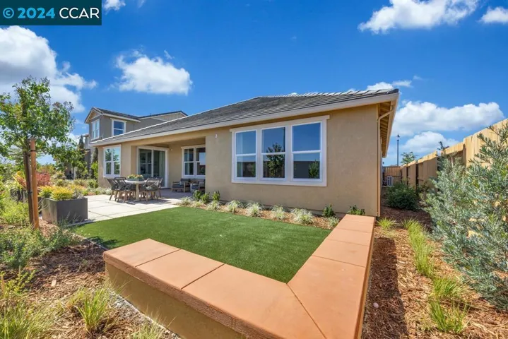 3009 Mosaic Way, Roseville, California 95747