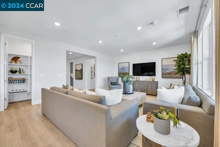 3009 Mosaic Way, Roseville, California 95747