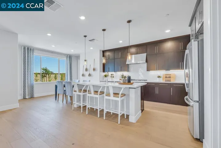 3025 Mosaic Way, Roseville, California 95747