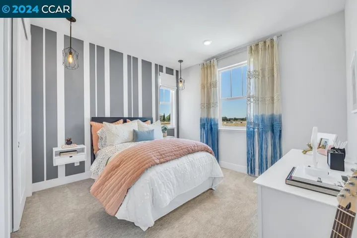 3025 Mosaic Way, Roseville, California 95747