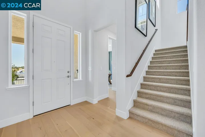 3025 Mosaic Way, Roseville, California 95747