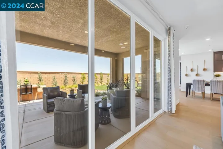 3025 Mosaic Way, Roseville, California 95747