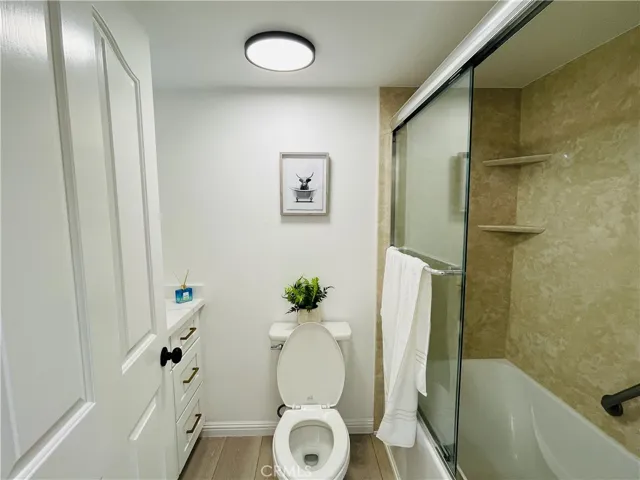 208 Pineview, Irvine, California 92620