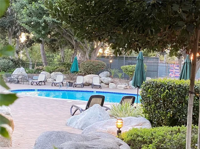 208 Pineview, Irvine, California 92620