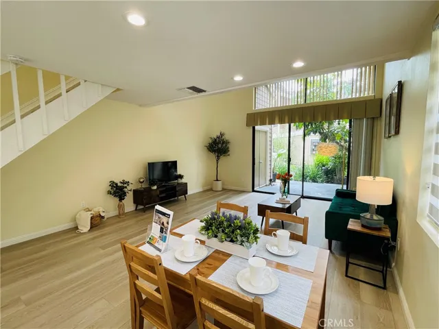 208 Pineview, Irvine, California 92620