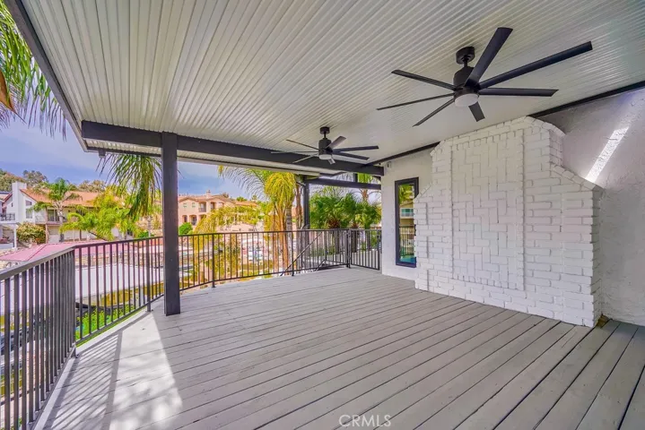 21975 Strawberry Lane, Canyon Lake, California 92587