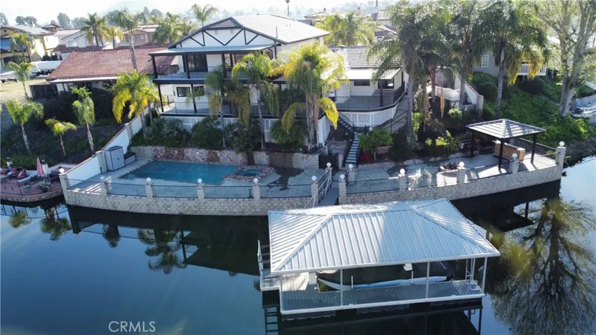 21975 Strawberry Lane, Canyon Lake, California 92587