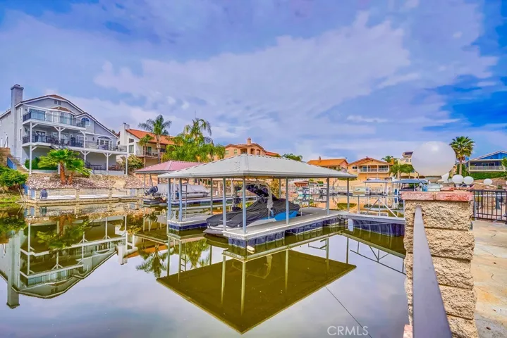 21975 Strawberry Lane, Canyon Lake, California 92587