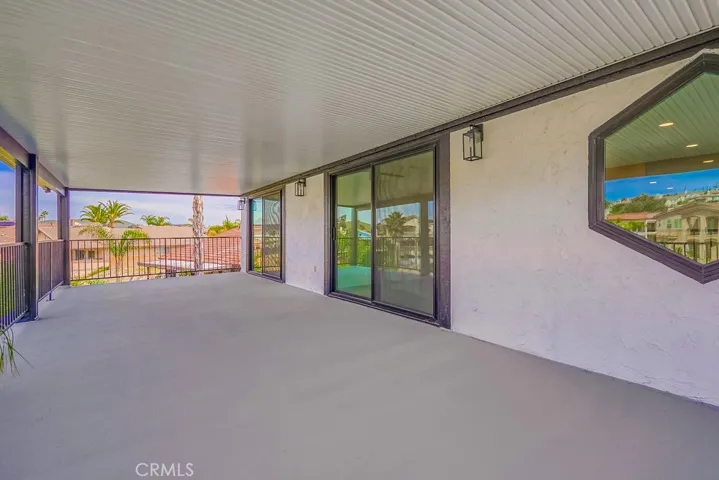 21975 Strawberry Lane, Canyon Lake, California 92587