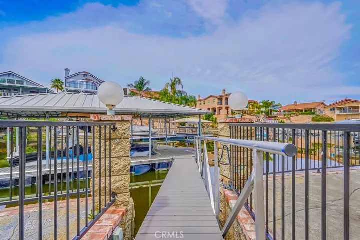 21975 Strawberry Lane, Canyon Lake, California 92587