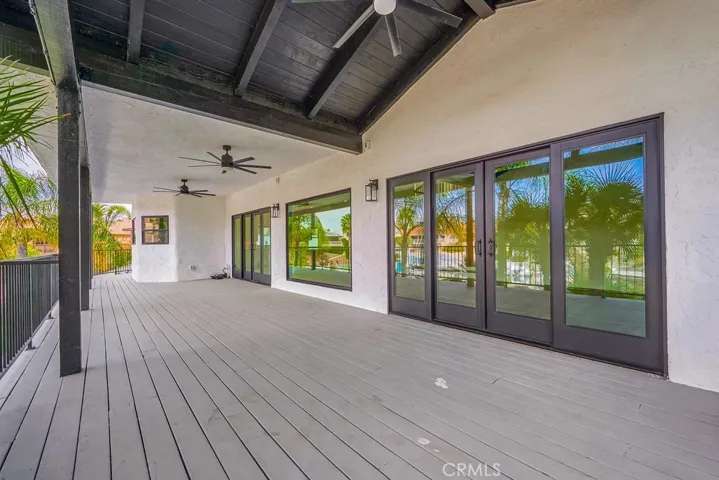 21975 Strawberry Lane, Canyon Lake, California 92587