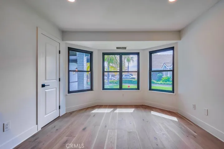 21975 Strawberry Lane, Canyon Lake, California 92587