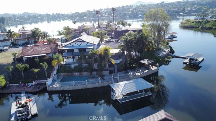 21975 Strawberry Lane, Canyon Lake, California 92587